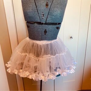 Mini petticoat used